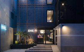She ホテル 大阪